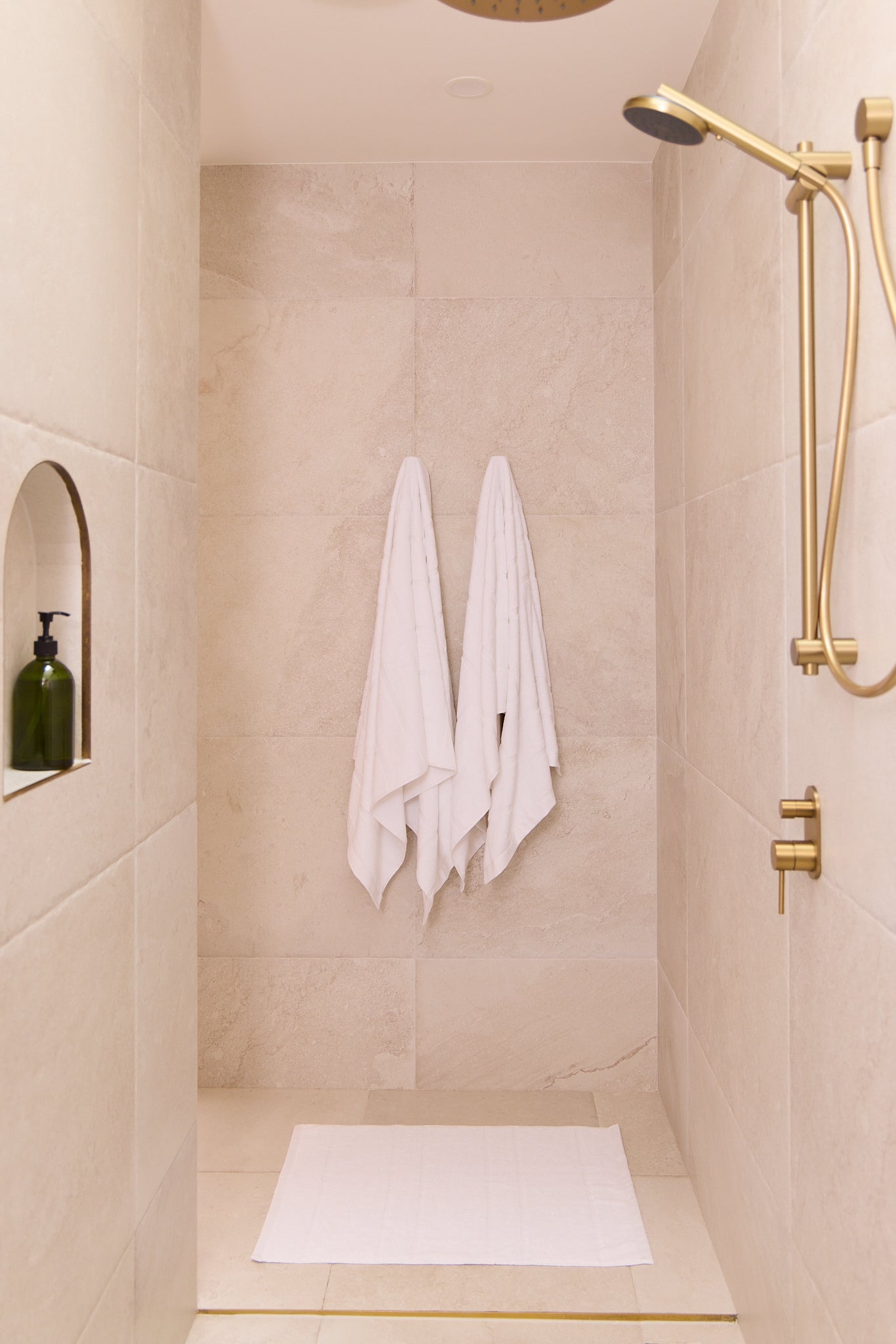 Roma Bath Towel White