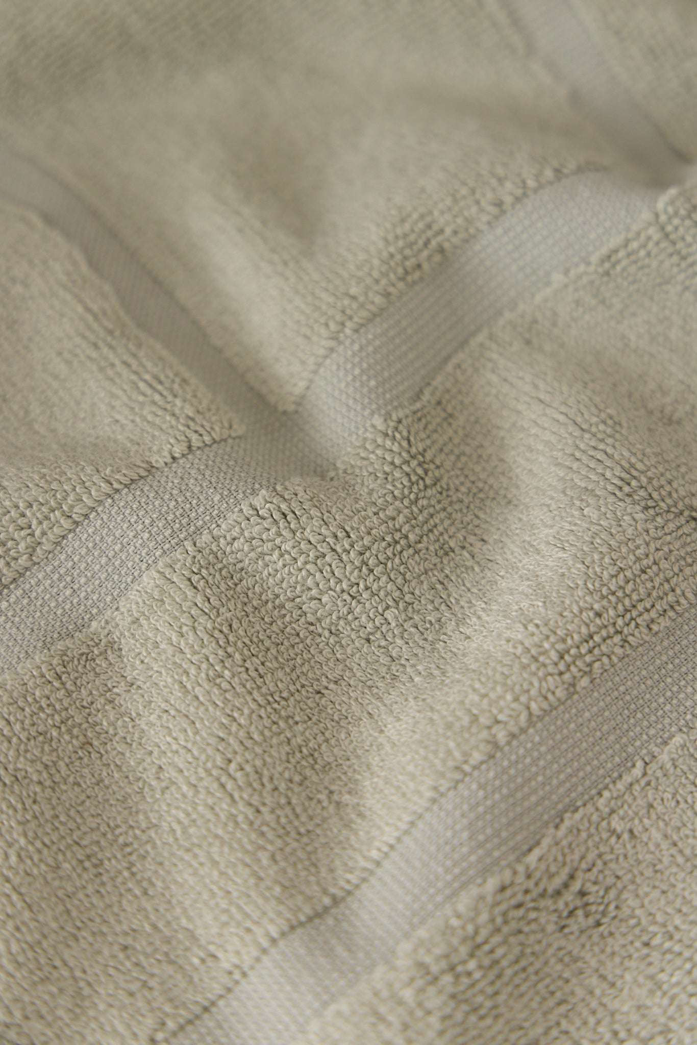 Roma Bath Towel Seafoam